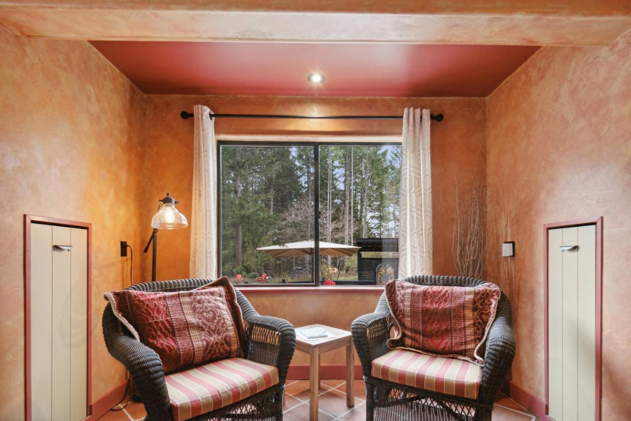 Salt Spring Carriage House B&B Ganges Luaran gambar