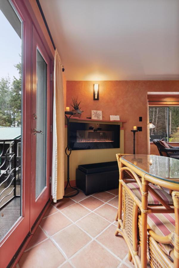 Salt Spring Carriage House B&B Ganges Luaran gambar